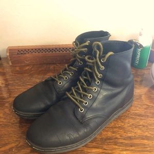 Doc Marten’s Greasey Tobias Leather Shoe Mens 10